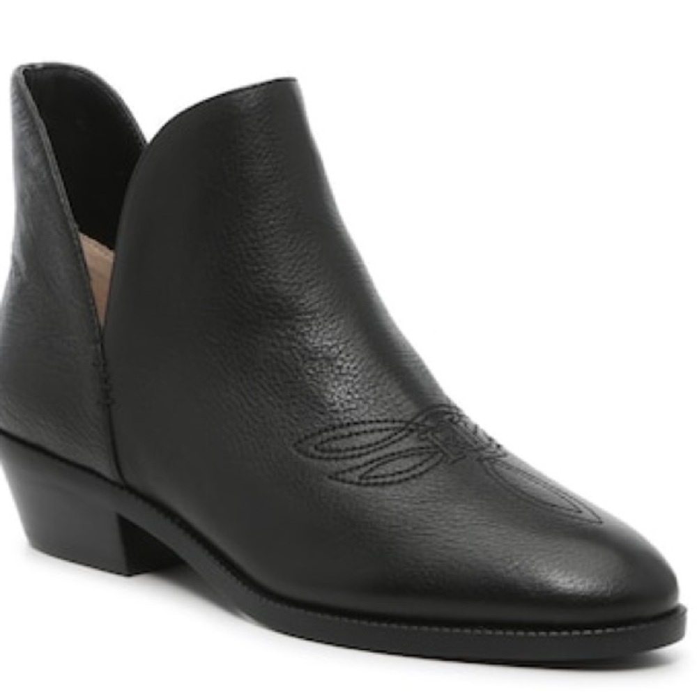 NIB Lauren Ralph Lauren Prestyn Leather Bootie Black Size: 6
